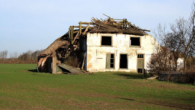 1024px-Texel_=_boerderij_-_Nieuwlanderweg_93
