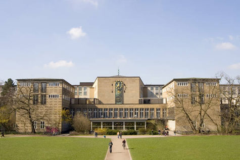 149-hauptgebaeude_uni_koeln475x317