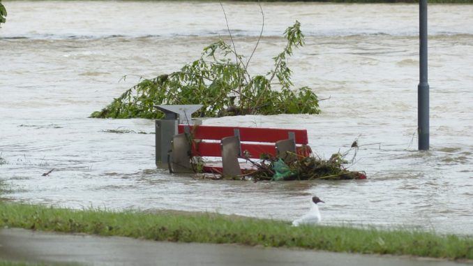 high-water-123235_960_720
