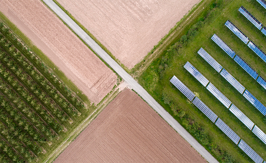 Energiewende Hin Zu Strom Aus Wind Und Sonne Reduziert Schäden An ...